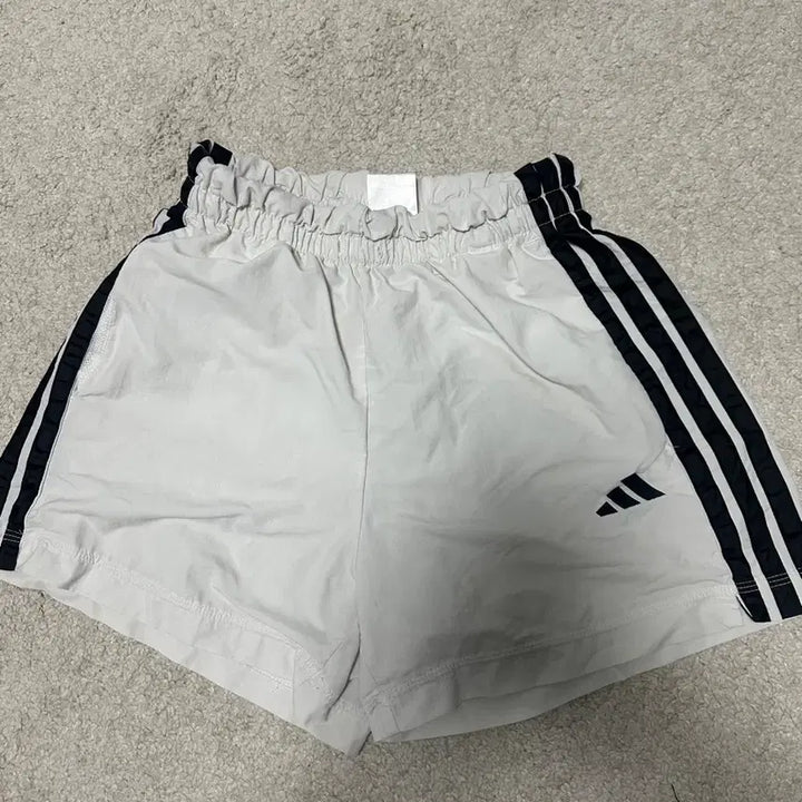 [BUNJANG] Adidas Shorts Size S / 아디다스 쇼츠 사이즈 S