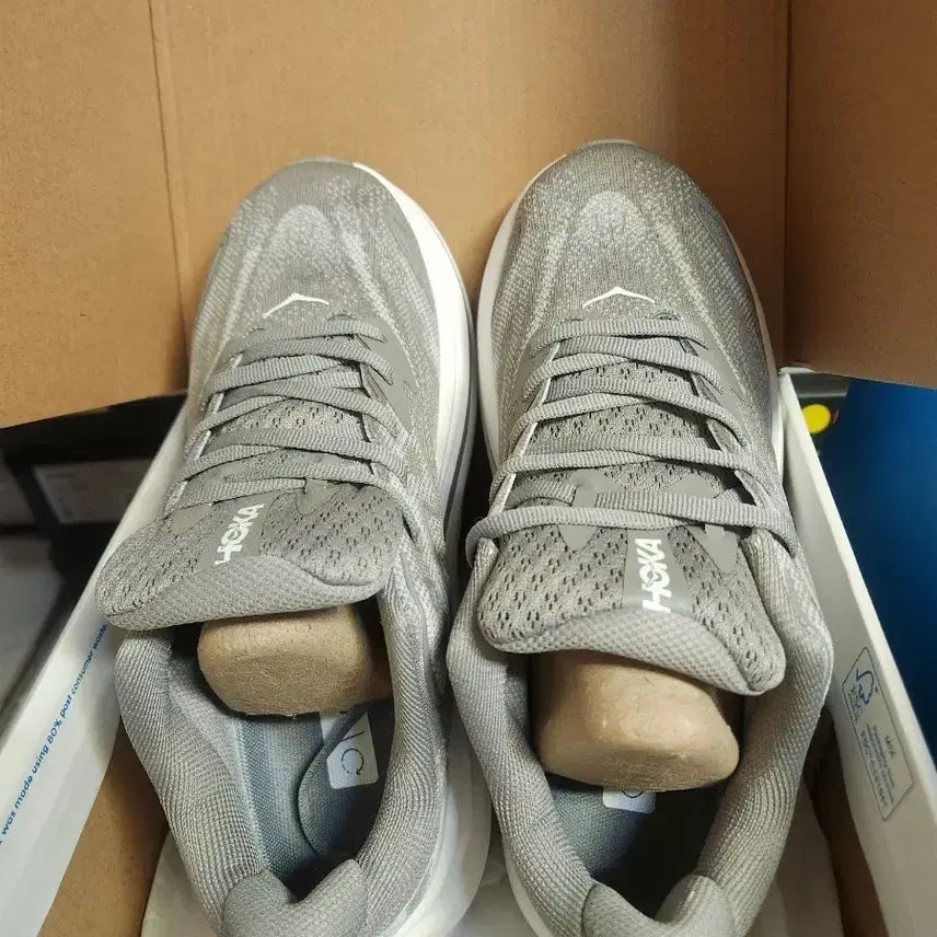 [BUNJANG] Hoka Running Shoes Gray Size 260 / 호카 운동화 그레이 260 사이즈