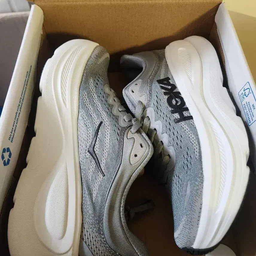 [BUNJANG] Hoka Running Shoes Grey Size 265 / 호카 운동화 그레이 265사이즈
