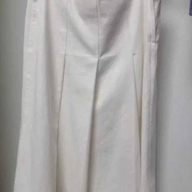 [BUNJANG] Mundal White Midi Skirt (L Size) / 문달 화이트스커트 L사이즈
