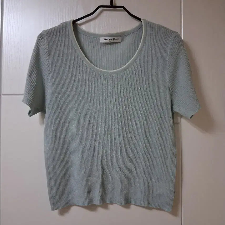 [BUNJANG] Fish and Chips Short-Sleeve Ribbed Knit T-Shirt / Fish and Chips 반팔 골지 니트 티셔츠