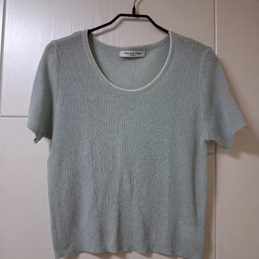 [BUNJANG] Fish and Chips Short-Sleeve Ribbed Knit T-Shirt / Fish and Chips 반팔 골지 니트 티셔츠