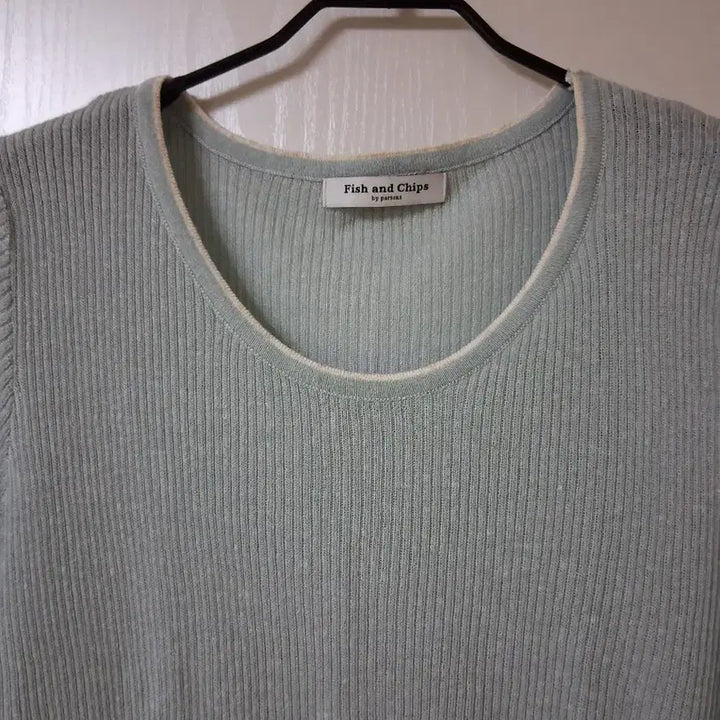 [BUNJANG] Fish and Chips Short-Sleeve Ribbed Knit T-Shirt / Fish and Chips 반팔 골지 니트 티셔츠