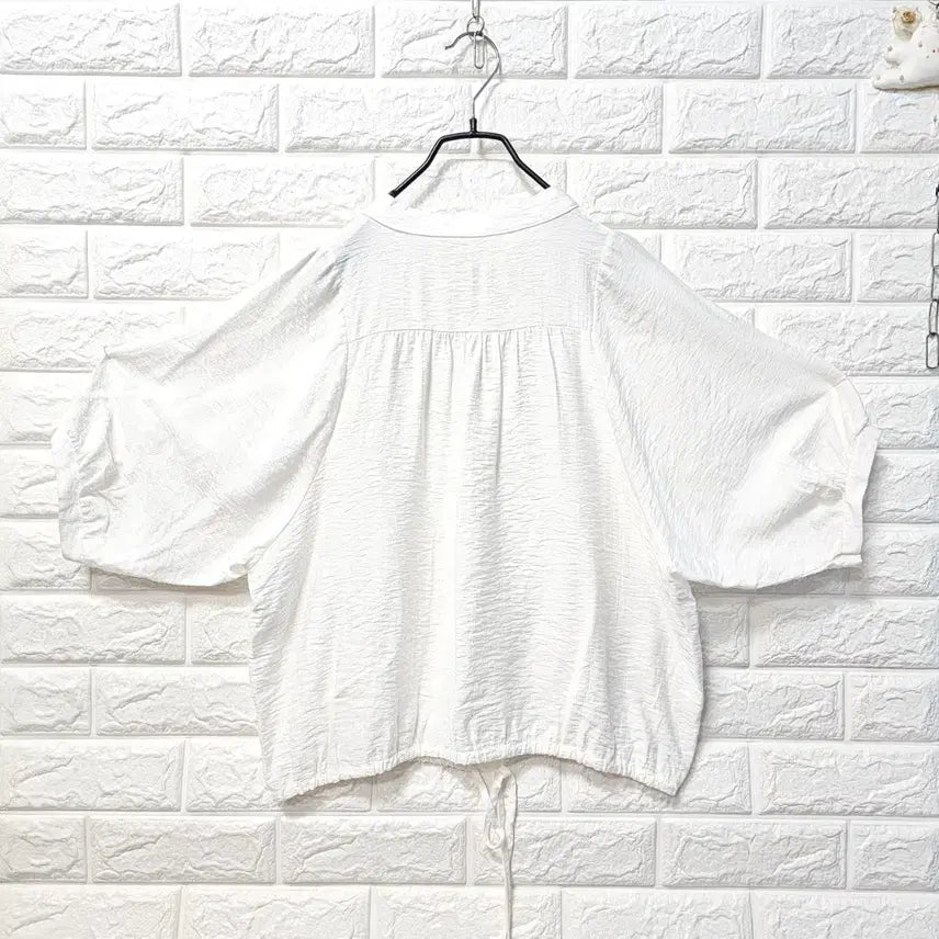 [BUNJANG] White Puff Sleeve Shirt with Drawstring Hem / 퍼프소매 셔츠
