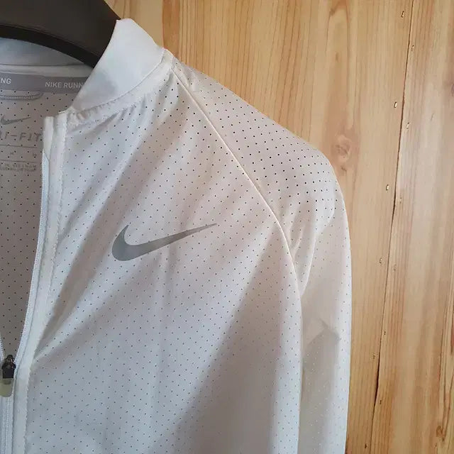 [SOLD OUT] 나이키 여성 런닝 자켓 M