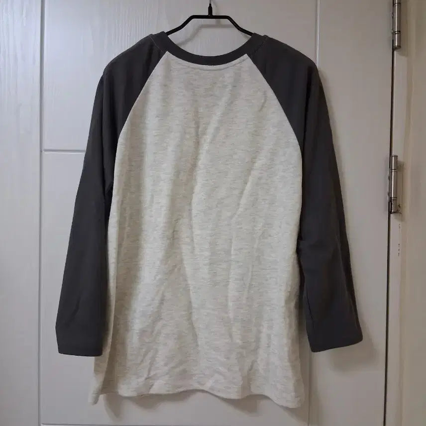 [BUNJANG] Benetton 7-8 Sleeve T-Shirt / 베네통 칠부 티셔츠 챠콜/아이보리