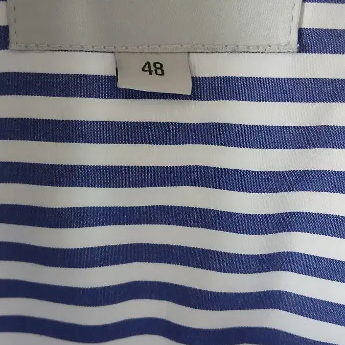 [BUNJANG] Solid Homme Striped Short Sleeve Shirt Size 48 / 솔리드옴므 스트라이프 반팔 셔츠 48사이즈 트임꿰맨자국