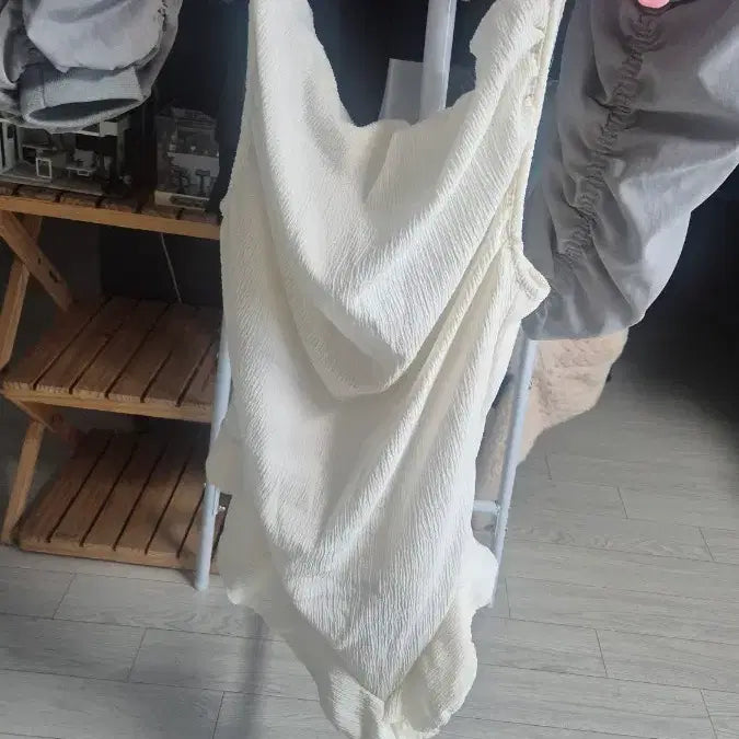 [BUNJANG] Ivory Shirring Bustier Dress / 아이보리 셔링 뷔스티에 원피스