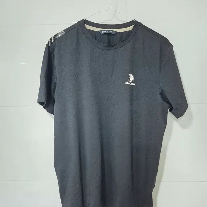 [BUNJANG] Black Yak Black Short Sleeve T-Shirt Size 100 / 블랙야크 검정 반팔 티셔츠100