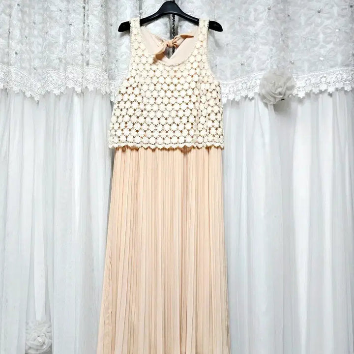[BUNJANG] Lace Pleated Maxi Dress / 레이스 플리츠원피스