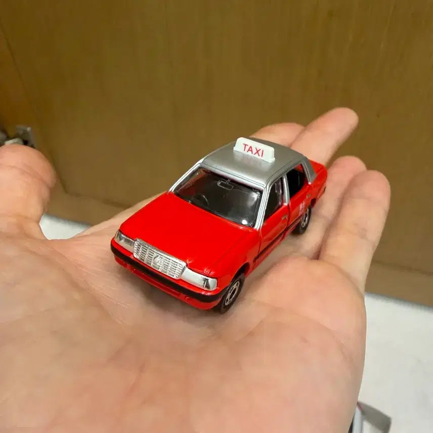 [BUNJANG] Tomica Crown Comfort Hong Kong Taxi / 토미카 크라운 컴포트 홍콩 택시