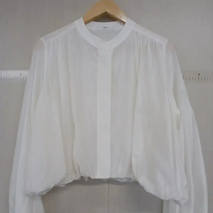 [BUNJANG] REEL White See-through Blouse / REEL 화이트 시스루 블라우스