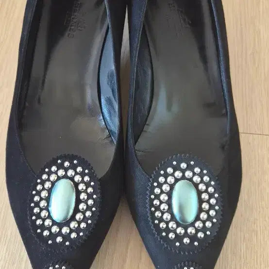 [BUNJANG] Hermès Black Suede Jewel Detail Pumps Heels / 에르메스 스웨이드 펌프스 힐 38.5