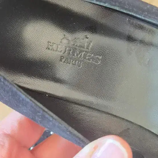 [BUNJANG] Hermès Black Suede Jewel Detail Pumps Heels / 에르메스 스웨이드 펌프스 힐 38.5