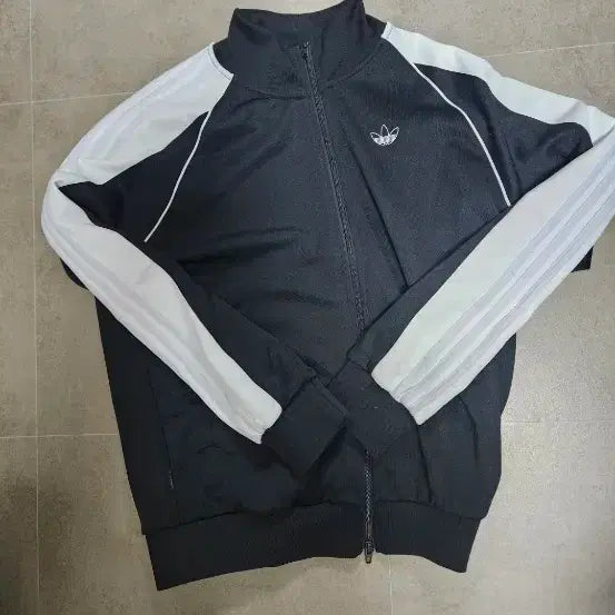 [BUNJANG] Adidas Track Top Black/White / 아디다스 트랙탑 블랙/화이트