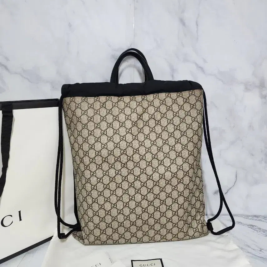 [BUNJANG] Gucci GG Supreme Angry Cat Drawstring Backpack / 구찌 GG 수프림 앵그리캣 드로우스트링 백팩