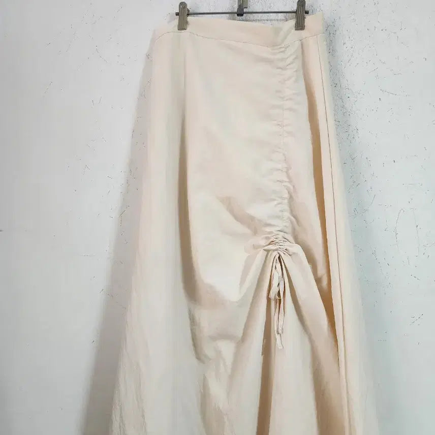 [BUNJANG] Ivory Shirring Long Skirt / 바스락아이보리 셔링 롱 스커트