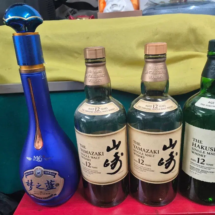 [BUNJANG] Empty Liquor Bottles: Mengzhilan M6, Yamazaki 12 Year, Hakushu 12 Year / 몽지람 M6 + 야마자키 12년 + 하쿠슈 12년 양주공병  인테리어소품