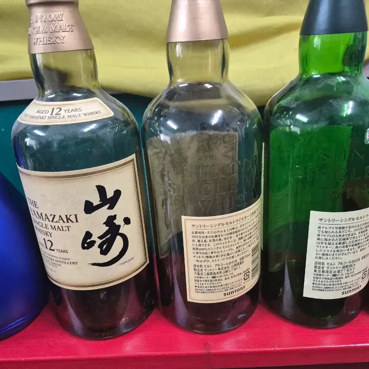 [BUNJANG] Empty Liquor Bottles: Mengzhilan M6, Yamazaki 12 Year, Hakushu 12 Year / 몽지람 M6 + 야마자키 12년 + 하쿠슈 12년 양주공병  인테리어소품