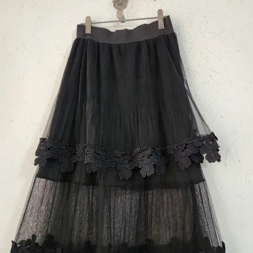 [BUNJANG] Black Flower Lace Tiered Long Skirt / 블랙 플라워 레이스 캉캉 롱 스커트