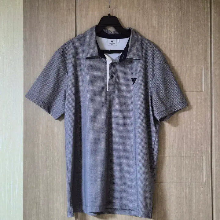 [BUNJANG] V.SEASON Short Sleeve Polo Shirt Navy Dot Pattern Cotton Blend Size 95 / V.SEASON 반팔 폴로 셔츠 95  시원한소재