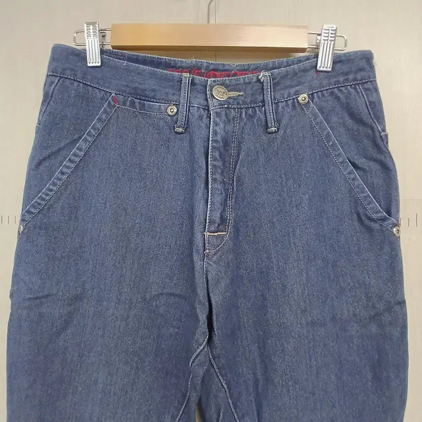 [BUNJANG] Light Blue Denim Shorts (5-bu length) / 청 데님 반바지 5부