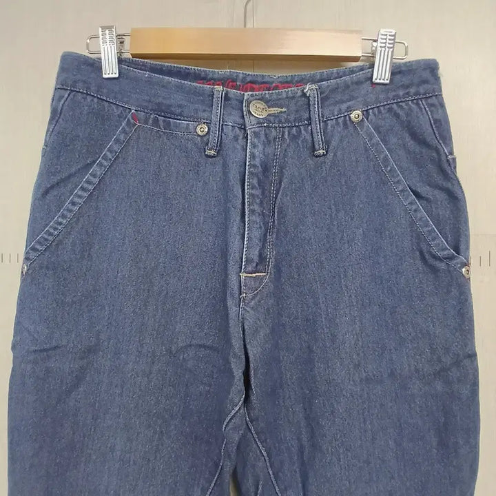 [BUNJANG] Light Blue Denim Shorts (5-bu length) / 청 데님 반바지 5부