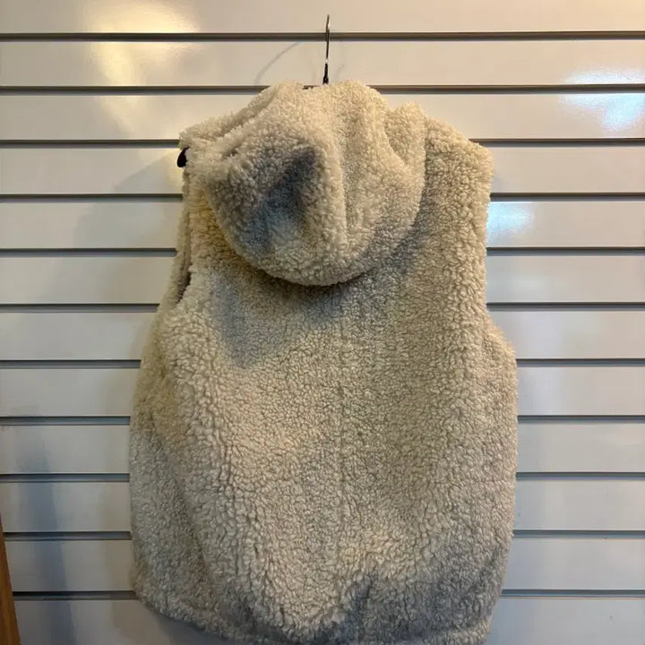 [BUNJANG] Thursday Island Ivory Fleece Vest / 써스데이 아이보리 뽀글이 양털 조끼