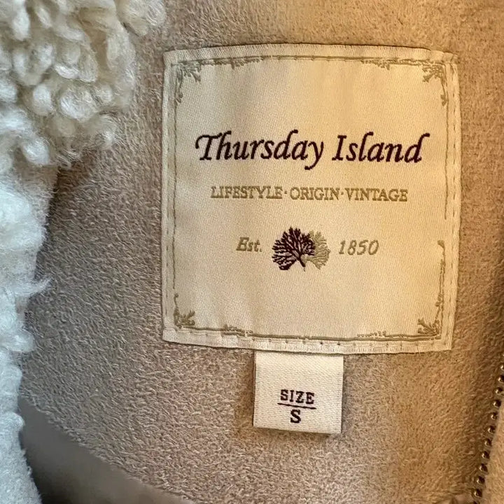 [BUNJANG] Thursday Island Ivory Fleece Vest / 써스데이 아이보리 뽀글이 양털 조끼