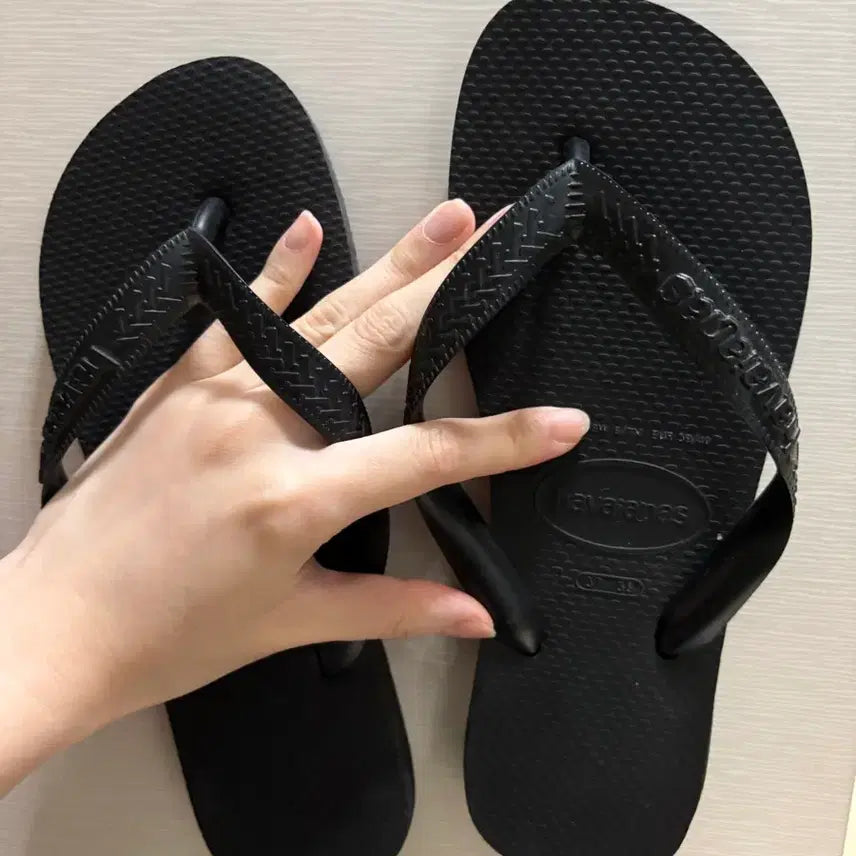 [BUNJANG] Hibiannas Flip-flops (Size 240) / 히바이아나스 쪼리