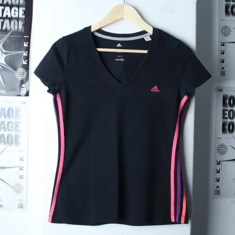 [BUNJANG] Adidas V-Neck T-Shirt Black Old Skool / W(XL) 아디다스 반팔 티셔츠 브이넥 삼선 블랙 올드스쿨-76D2