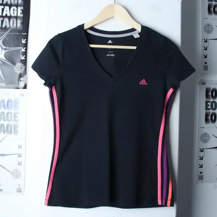 [BUNJANG] Adidas V-Neck T-Shirt Black Old Skool / W(XL) 아디다스 반팔 티셔츠 브이넥 삼선 블랙 올드스쿨-76D2
