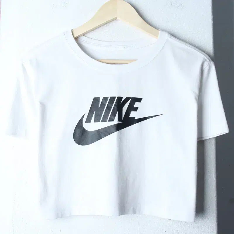 [BUNJANG] Nike Loose Fit Big Logo Cropped T-shirt White / W(S-M) 나이키 반팔 티셔츠 루즈핏 빅로고 크롭 화이트-76D4