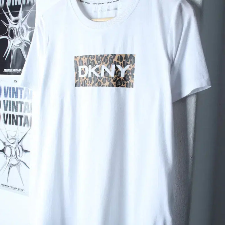 [BUNJANG] DKNY Donna Karan Half Sleeve T-Shirt / W(M-L) DKNY 디케이앤와이 도나카란 반팔 티셔츠-76D5