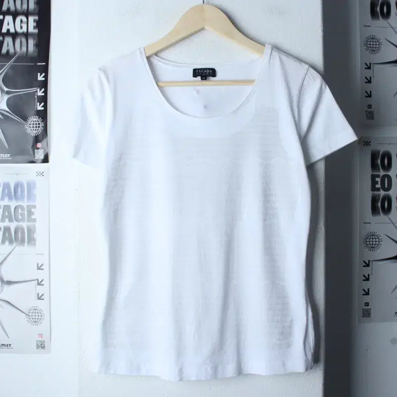 [BUNJANG] Escada Short Sleeve T-Shirt White Pattern Limited Edition / W(M-L) 에스까다 반팔 티셔츠 화이트 패턴 유니크 한정판-76D6