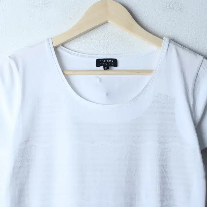 [BUNJANG] Escada Short Sleeve T-Shirt White Pattern Limited Edition / W(M-L) 에스까다 반팔 티셔츠 화이트 패턴 유니크 한정판-76D6