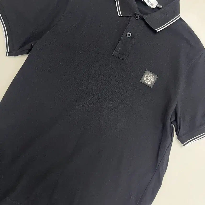 [BUNJANG] Stone Island Slim Fit Logo Patch Polo Shirt Black / [정품] 스톤아일랜드 슬림핏 로고 패치 폴로 셔츠 블랙