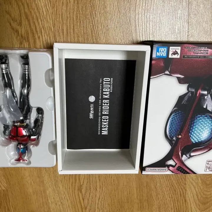 [BUNJANG] S.H.Figuarts Kabuto 10th Anniversary Edition Action Figure / 진골조제법 카부토 10주년