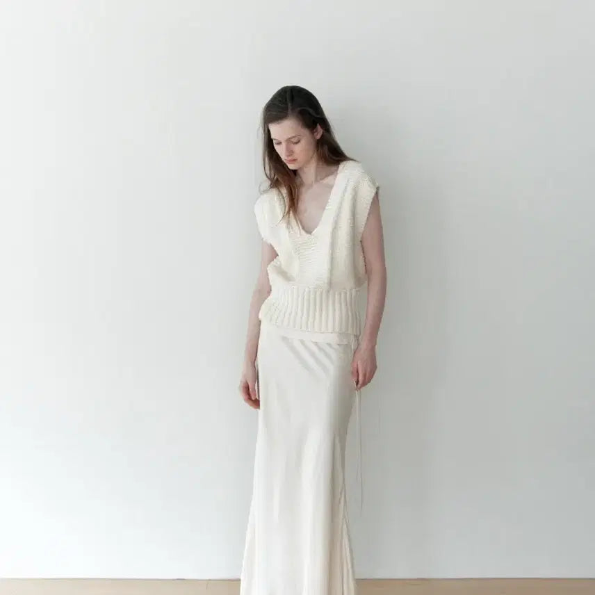 [BUNJANG] Thelure Lash Knit Vest - Cream / 더릴 래쉬 니트 베스트 Lash Knit Vest_Cream