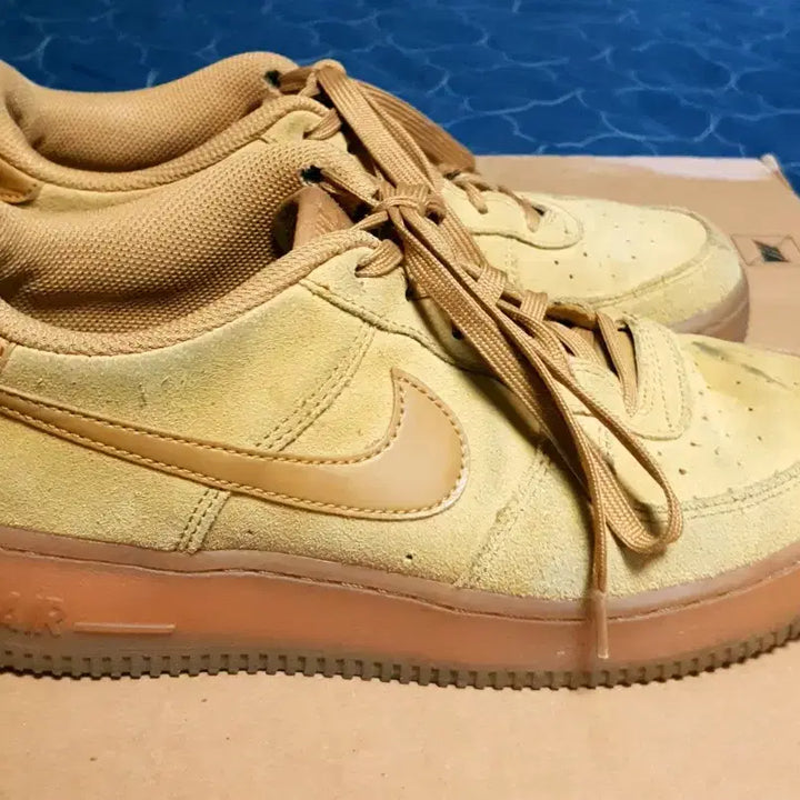 [BUNJANG] Nike Air Force 1 LV8 &