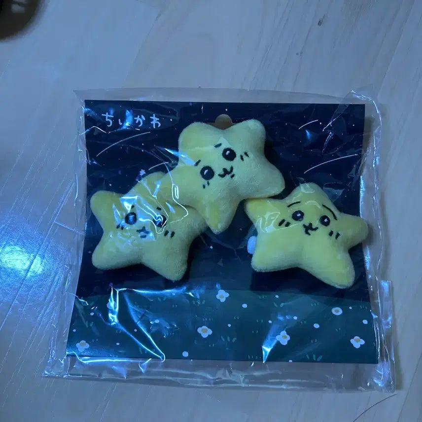 [BUNJANG] Chiikawa Star Badge / 치이카와 별 뱃지