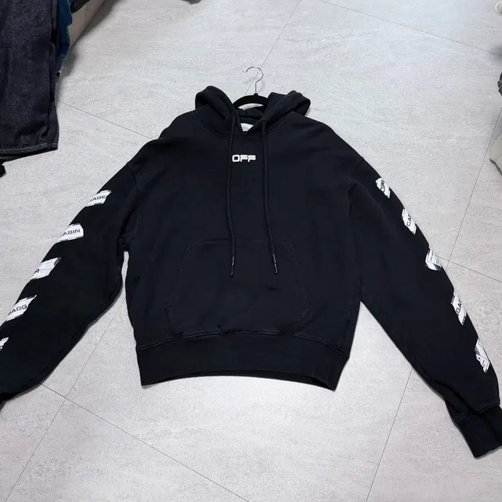 [BUNJANG] Off-White Unisex Hoodie Size S / 오프화이트 남여공용 후드티 s 정품