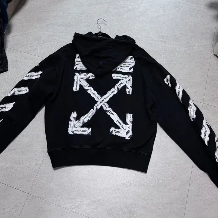 [BUNJANG] Off-White Unisex Hoodie Size S / 오프화이트 남여공용 후드티 s 정품