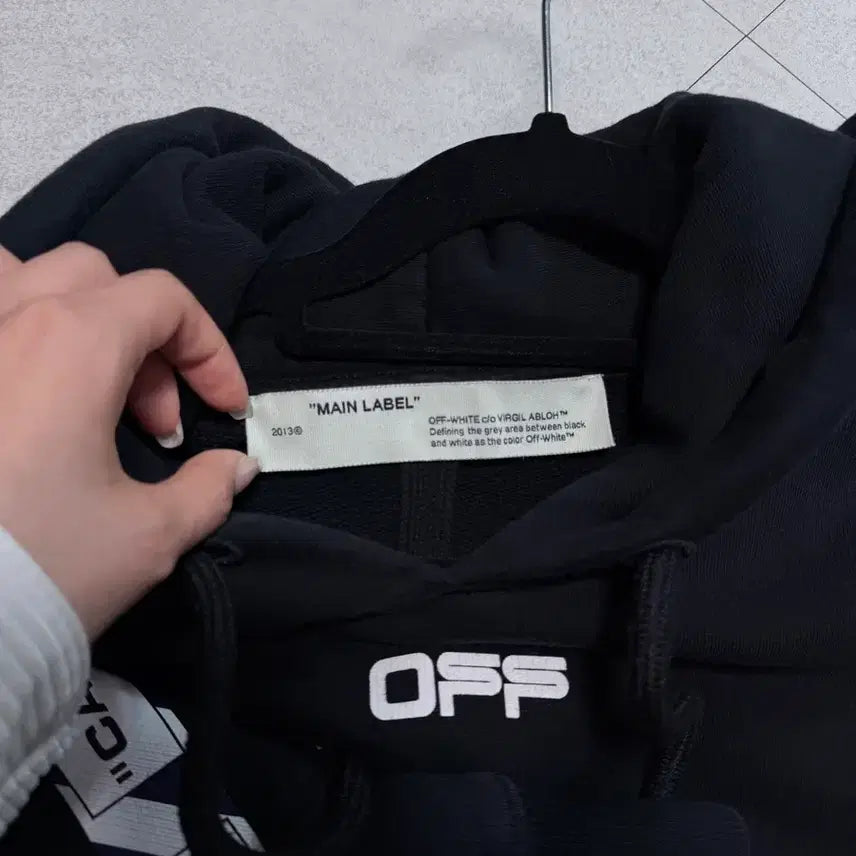 [BUNJANG] Off-White Unisex Hoodie Size S / 오프화이트 남여공용 후드티 s 정품