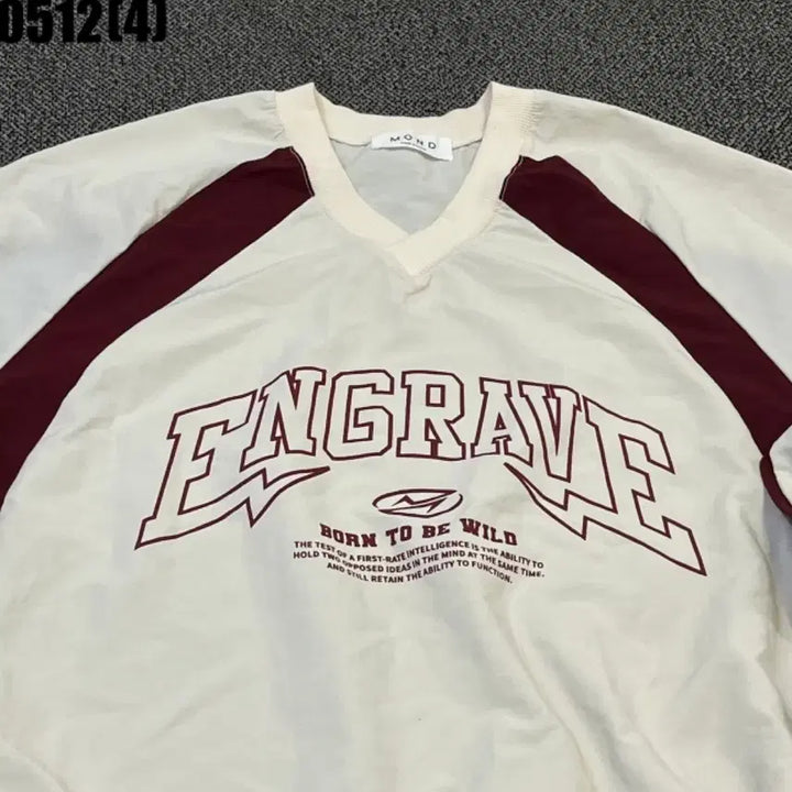 [BUNJANG] White Raglan Sweatshirt T-Shirt Size 105 / 화이트 래글런 맨투맨 티셔츠 105- | 0512