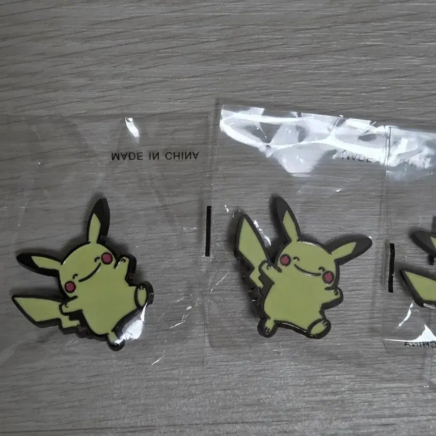 [BUNJANG] Colorgram Pokemon Metal Charm - Ditto, Pikachu / 올리브영  컬러그램 메타몽 피카츄 메탈참 포켓몬