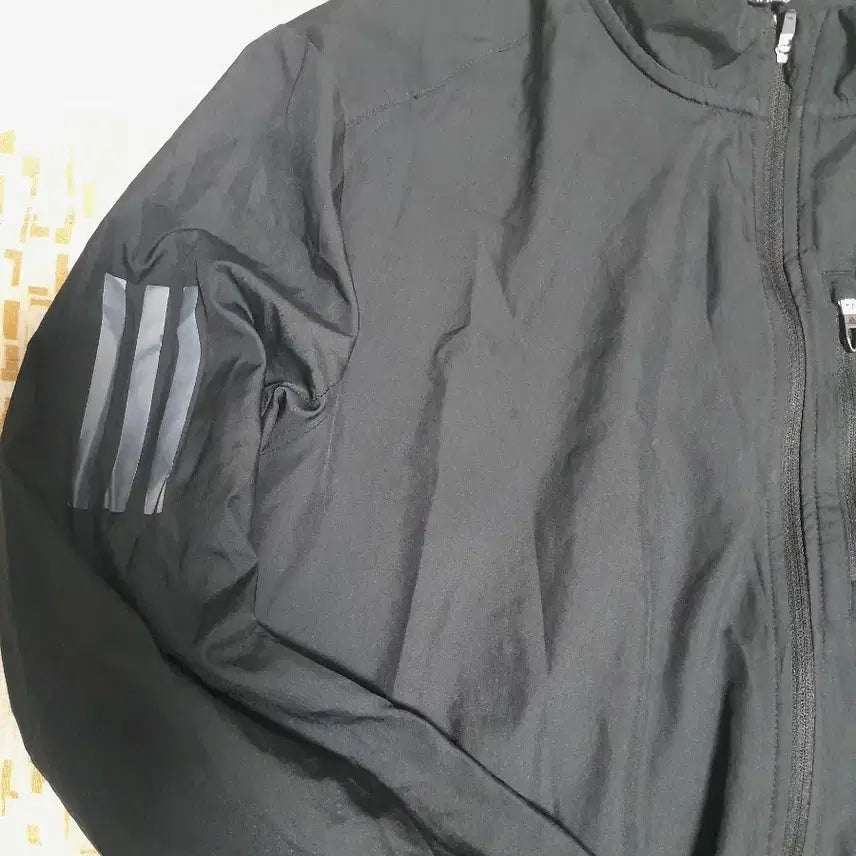 [BUNJANG] Adidas Black Lightweight Windbreaker Jumper Size 100 / 아디다스 블랙 경량 바람막이 점퍼 100