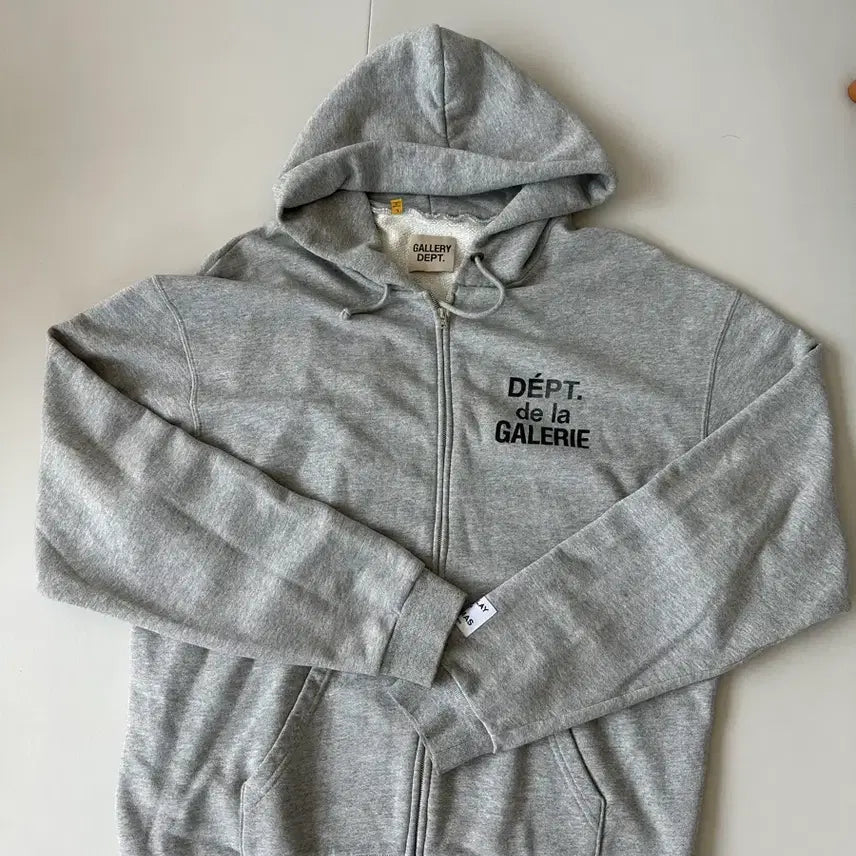 [SOLD OUT] 갤러리 디파트먼트 후드 집업 그레이 L
