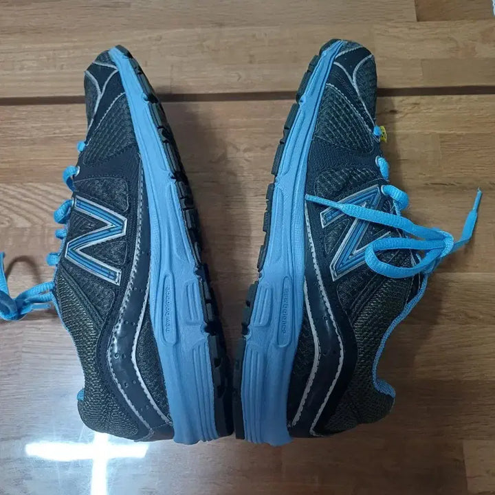[BUNJANG] New Balance Hiking/Trekking Shoes / 뉴발란스 운동화