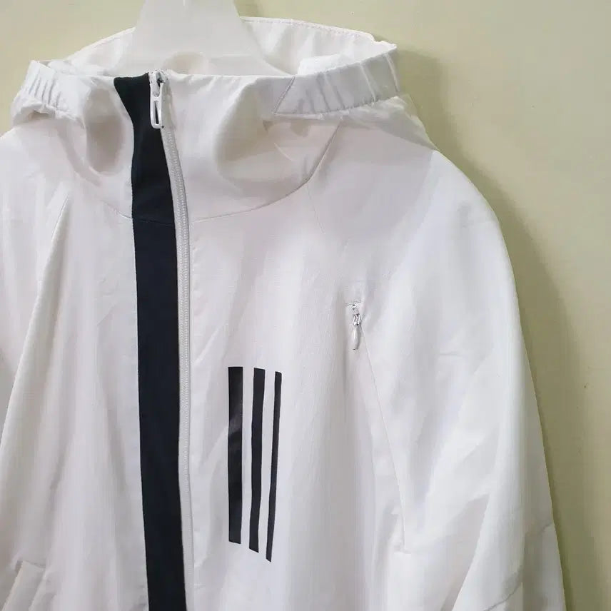[BUNJANG] Adidas White Hooded Windbreaker Jacket (M) / [ M ] 아디다스 화이트 후드 바람막이